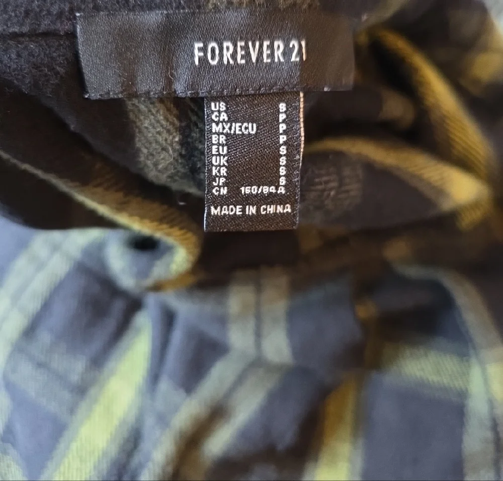 Forever 21 Black and Green Plaid Shirt Flannel - Picture 2 of 3